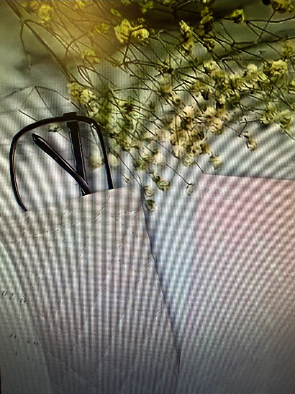❣️5/$25❣️Quilted glass case. Choose your color   🆕 - Picture 4 of 5